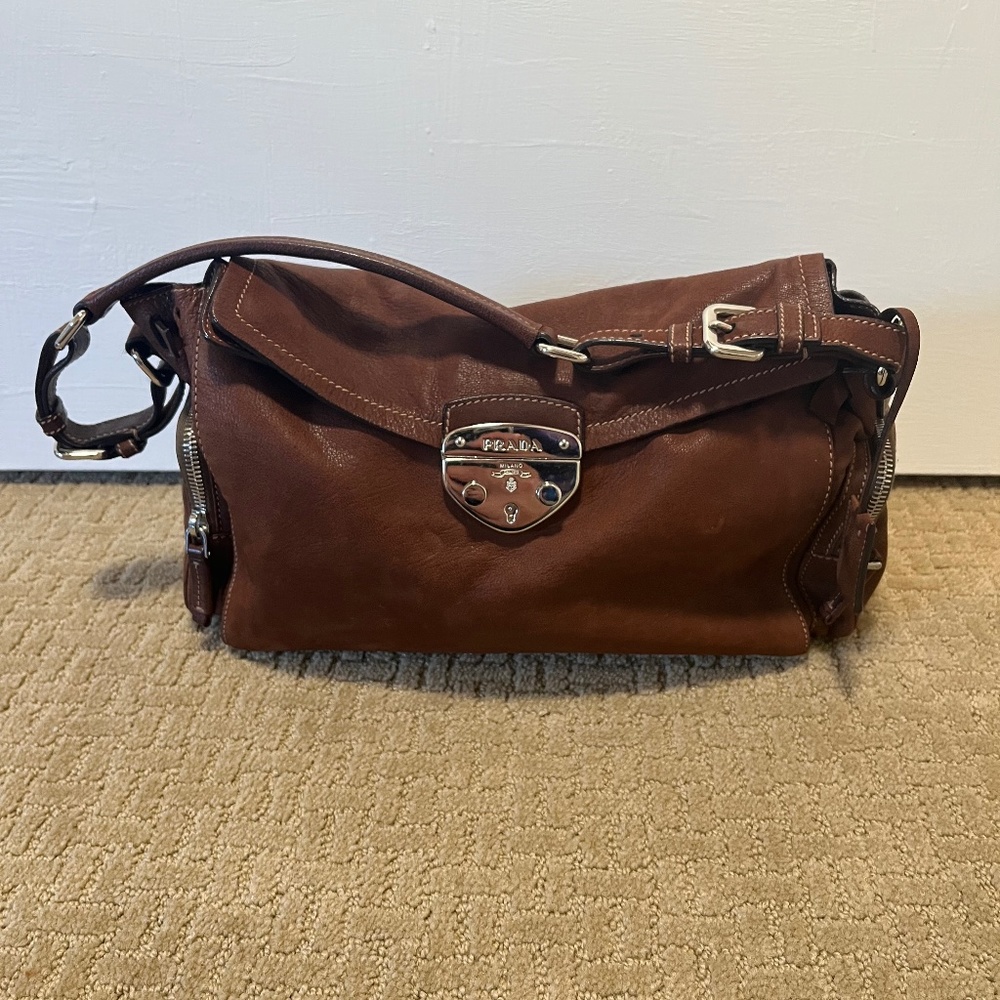 NWT Prada Cervo Antik Easy handbag